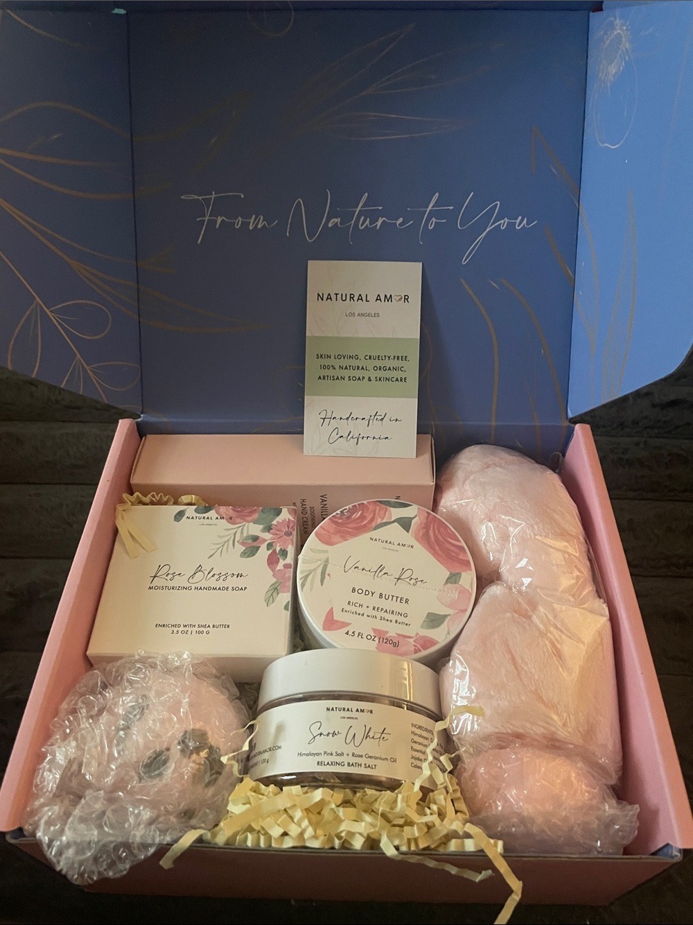 Natural Amor Vanilla Rose Spa Gift Set for Women- 7pc Rose Scent Bath & Body